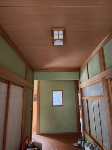 Spacious 5DK House for Sale in Tobe-cho, Ehime Prefecture — Image 1, Tobe, Ehime