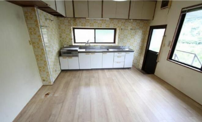 6DK Detached House for Sale in Oita City, Oita - Thumbnail 3