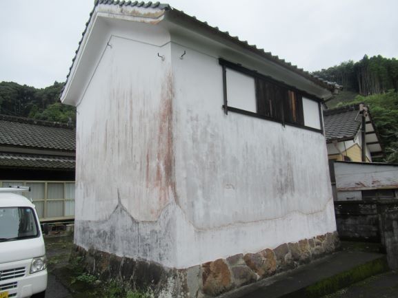 9DK Mountain Family Home for Sale in Saiki, Oita - Akiya Bank - Thumbnail 2