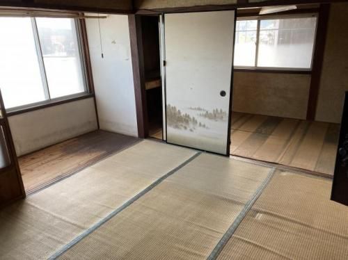 Seaside 6DK House for Sale in Historic Hagi, Yamaguchi - Thumbnail 4