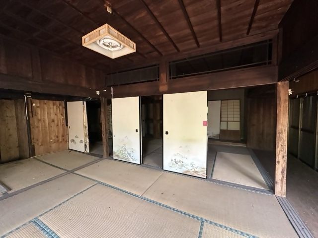 No.300 Einoie: 9K Traditional House on Large Corner Lot in Minamikyushu - Thumbnail 2