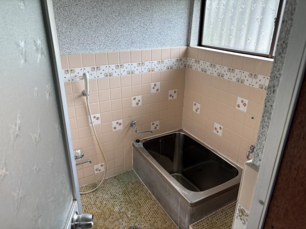 5LDK House for Sale in Katsuragi, Wakayama - Akiya Bank Listing - Thumbnail 4