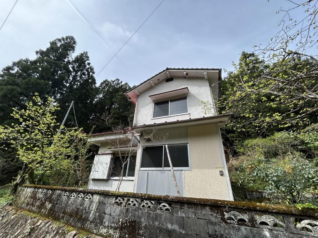 Spacious 3LDK House in Sakawa Town, Kochi with Large Garden - Thumbnail 2