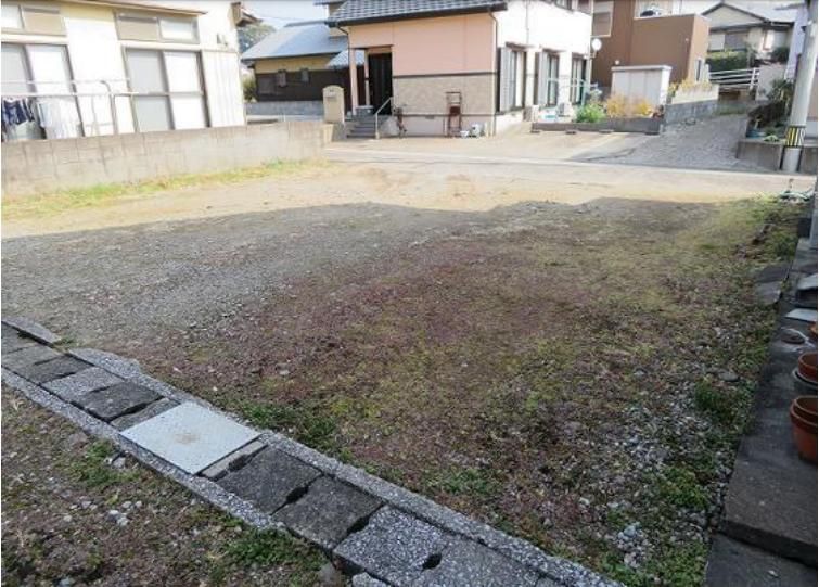 Vacant Land for Sale in Usuki City, Oita - 97.3 sqm Corner Lot - Thumbnail 2