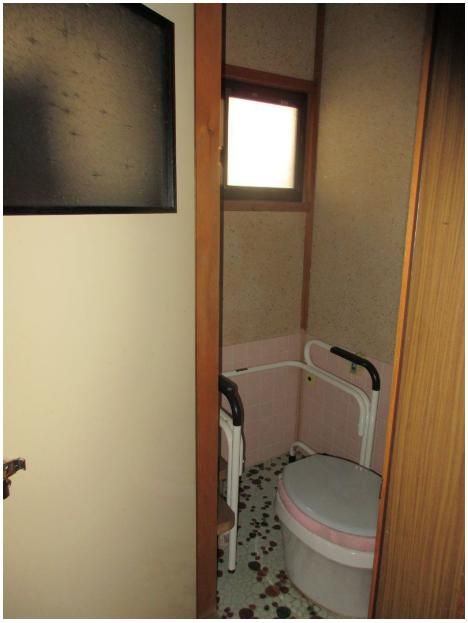 68-Year-Old 4DK House for Sale in Nakatsugawa, Gifu - Thumbnail 3