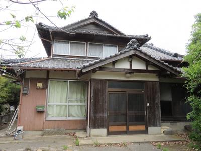 Spacious Property with Garden in Bungo-Takada — Image 2, Murakami, Oita