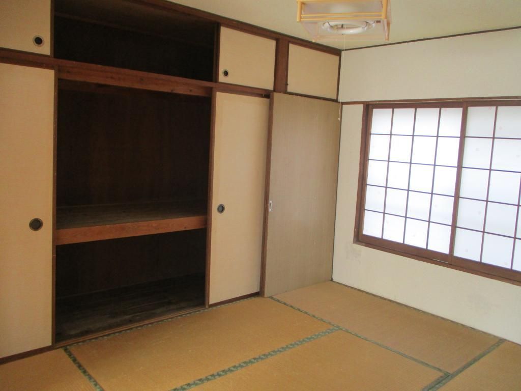 5DK Apartment for Sale in Taku City, Saga - Near Naka-Taku Station - Thumbnail 4