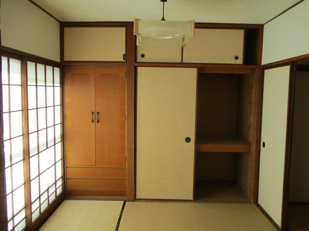 5DK Apartment for Sale in Taku City, Saga - Near Naka-Taku Station - Thumbnail 2