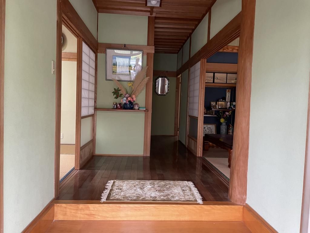 Farmhouse with 4000sqm Field in Kushima, Miyazaki for Self-Sufficient Living - Thumbnail 2