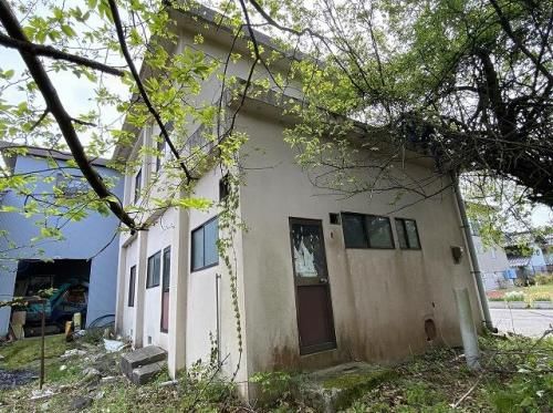 Unfinished Vacant House for Sale in Tateyama Town, Toyama - Image 1