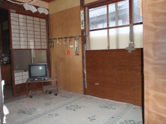 Large Traditional House with Workshop in Echizen Town, Fukui - Thumbnail 3