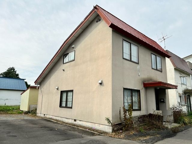 6LDK Detached House for Sale in Ashibetsu, Hokkaido - Thumbnail 2