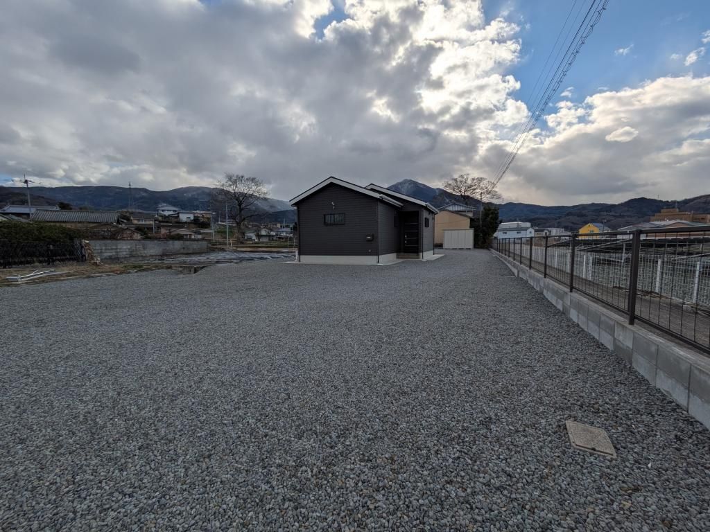1LDK Detached House for Sale in Yoshinogawa City, Tokushima - Thumbnail 2