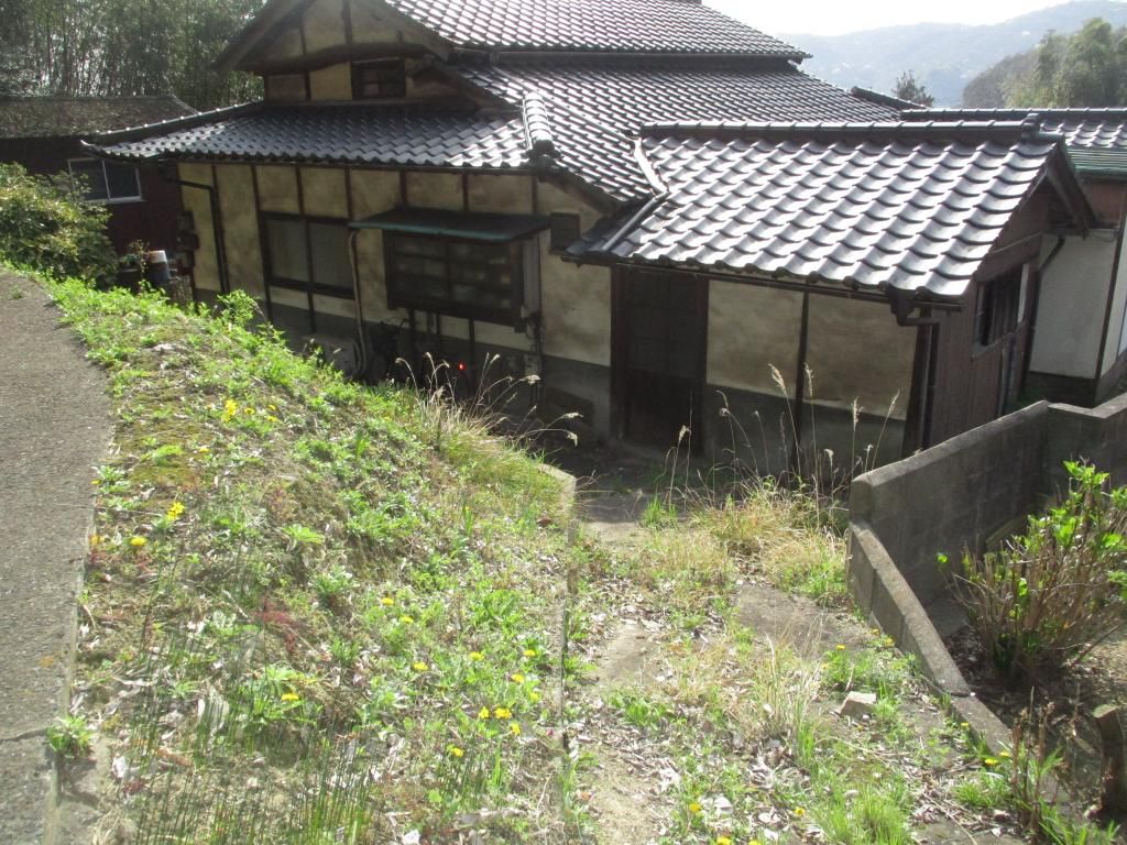 5K Akiya House with Sea Views in Kasaoka, Okayama - Thumbnail 2
