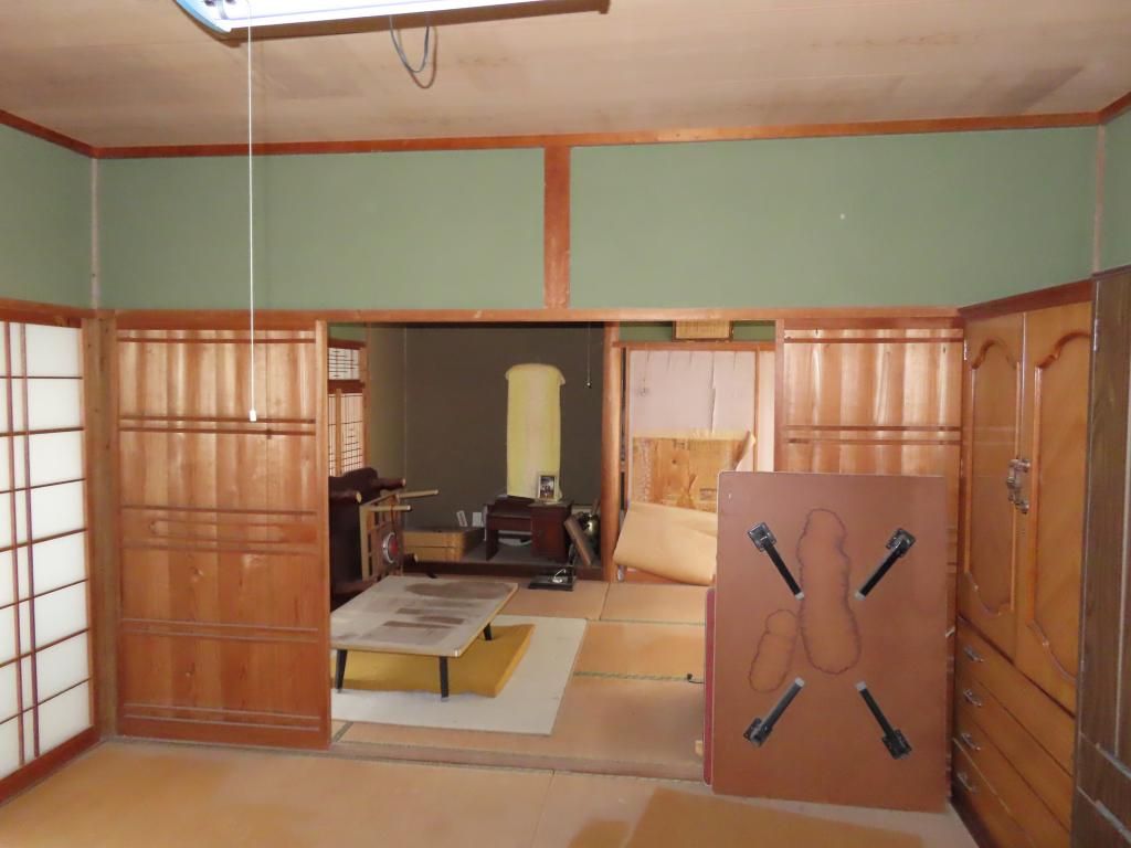 Spacious 4DK Detached House in Quiet Miyoshi City Residential Area - Thumbnail 4