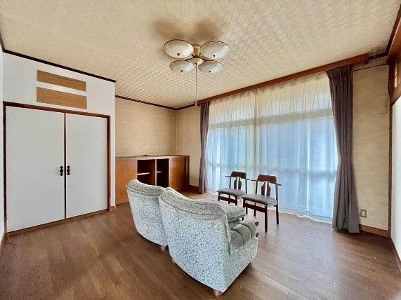 7DK Rental House in Central Saijo City, Ehime | 258.35 sqm - Thumbnail 3