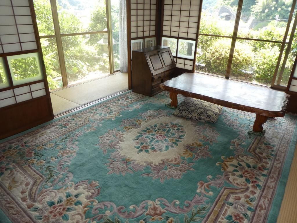 Historic 6DK Kominka with Panoramic Views in Ozu, Ehime - Thumbnail 3