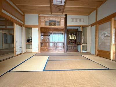 Traditional Japanese Home in Hachinohe with Carport — Image 4, Hachinohe, Aomori