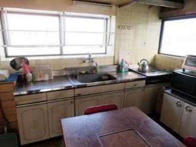 Spacious 6DK House in Usuki City - 141m² with Garden — Image 4, Usuki, Oita