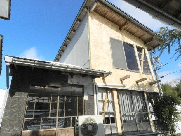 Original Design House with Wood Stove in Kurayoshi, Tottori - Thumbnail 2