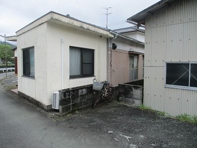 Land for Sale in Yawatahama Ehime - Rebuildable Plot in Hōnai - Thumbnail 4
