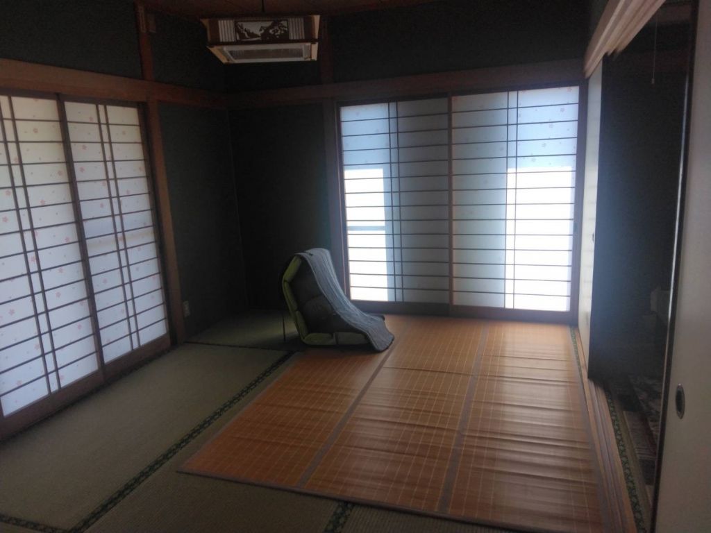 4LDK Rental House in Hyuga City, Miyazaki - 99.59 sqm - Thumbnail 3