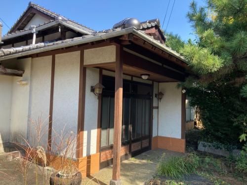6LDK Mountain Home with Warehouse for Sale in Uki City, Kumamoto - Thumbnail 2