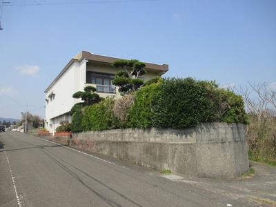 6K Home with Mt. Kaimon Views & Home Elevator in Makurazaki — Image 1, Makurazaki, Kagoshima