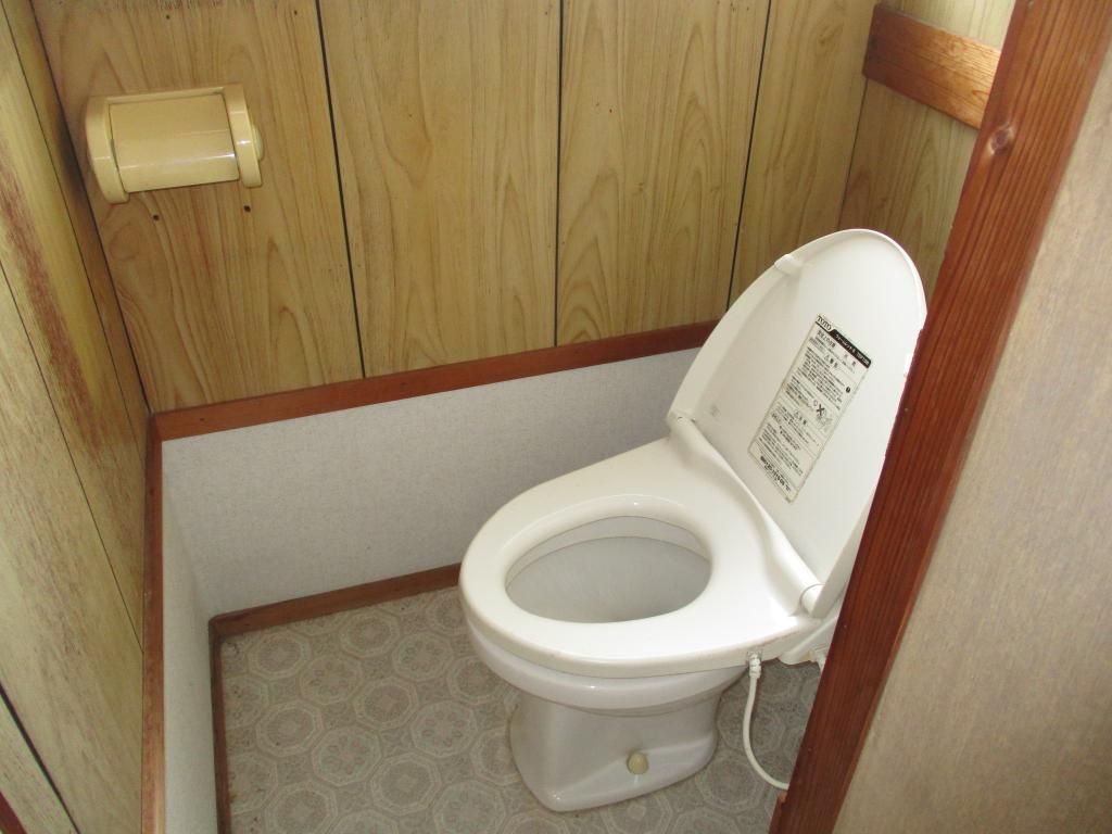 8DK Traditional House for Rent in Kasaoka, Okayama - Akiya Bank Listing - Thumbnail 4