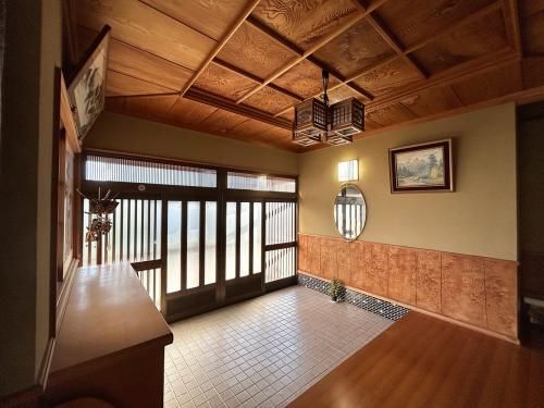 Spacious 9DK House on 1020sqm Land in Noshiro, Akita - Thumbnail 2