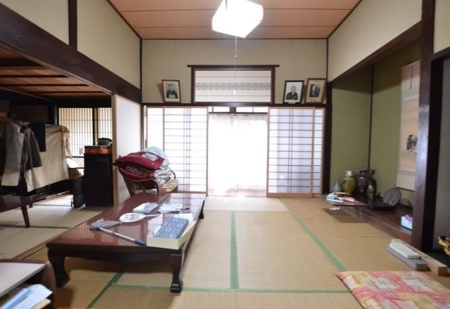 Large 11K Family House for Renovation in Sado City, Niigata - Thumbnail 2