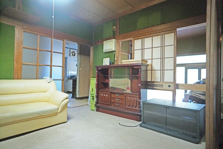 6DK Detached House for Sale in Miyoshi City, Tokushima - Thumbnail 2