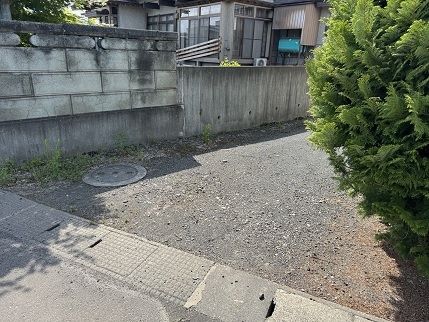254 Tsubo Land with Vacant House for Sale in Hirosaki, Aomori - Thumbnail 3