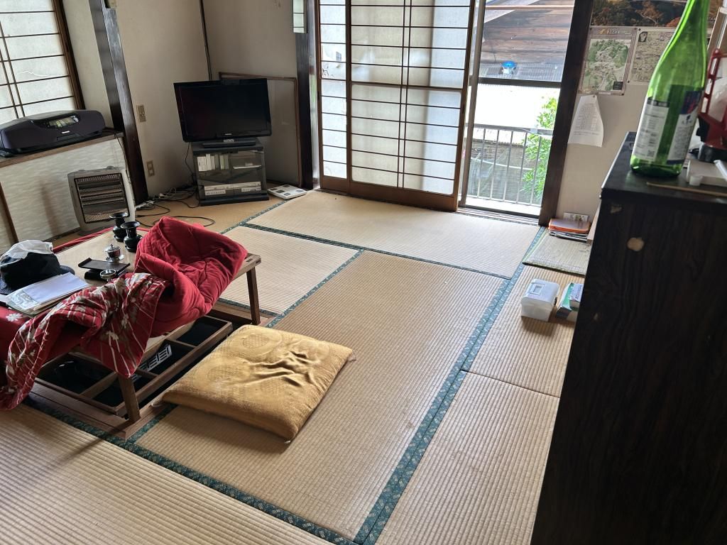5LDK Akiya House with Onsen Bath in Kokonoe, Oita - Thumbnail 4
