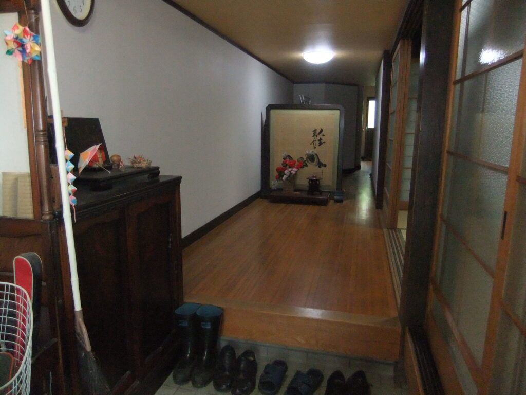 Traditional Home for Sale Near Takeda Castle Ruins in Asago - Thumbnail 3