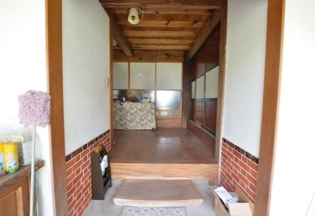Sado Island Akiya: Spacious 6K House on 786sqm Land for Renovation - Thumbnail 3