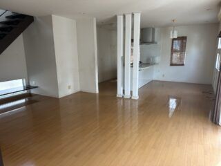 4LDK Detached House for Sale in Tochigi City with Multi-Car Parking - Thumbnail 2