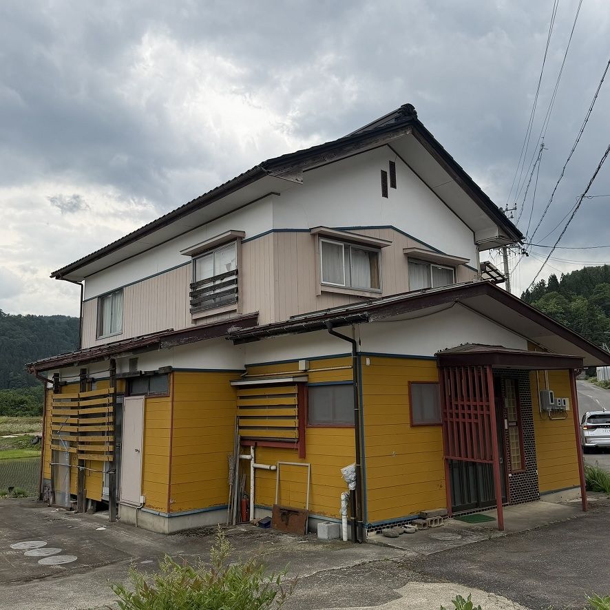 7DK House for Sale in Sakae Village, Nagano with Mountain Views - Thumbnail 3