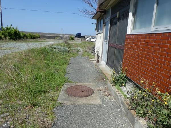 6DK Detached House for Sale in Ozu, Ehime - Near the Sea - Thumbnail 3