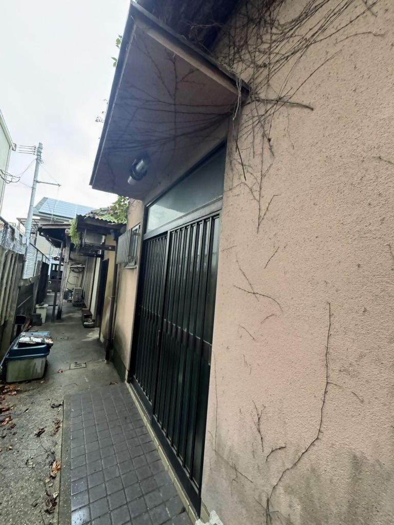 2K Wooden House for Sale in Minami Yachiyo-cho, Kitakyushu - Thumbnail 2