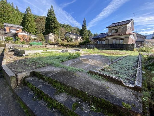 Vacant Land for Sale in Tateyama Town, Toyama - 317.35 sqm Plot - Thumbnail 2