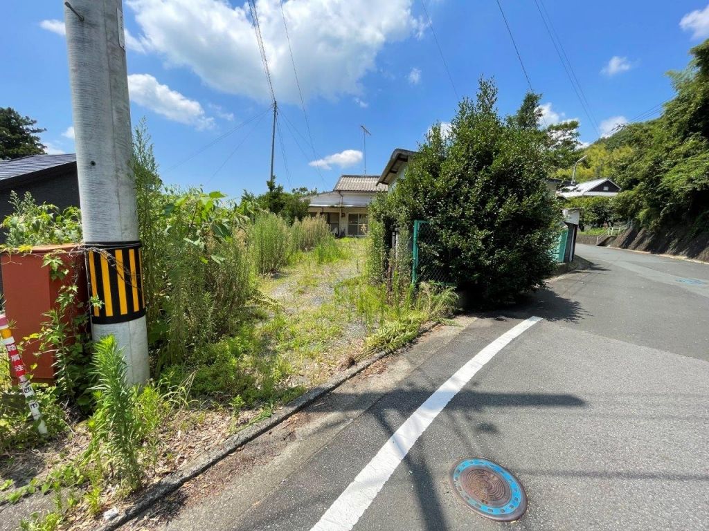 5K Detached House for Sale on Large Corner Lot in Seiyo City, Ehime - Thumbnail 3