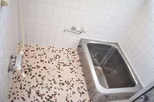 Spacious 3K House on 435 sqm Land in Niihama, Ehime - Thumbnail 3