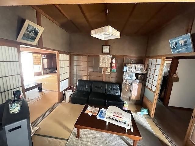 8DK Detached House for Sale in Kasai City, Hyogo - Thumbnail 3