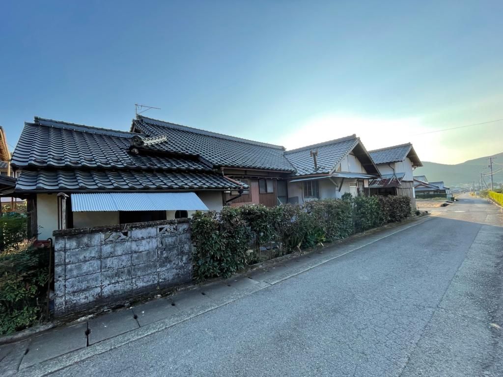 Traditional 6K House with Farmland in Seiyo, Ehime - Thumbnail 4