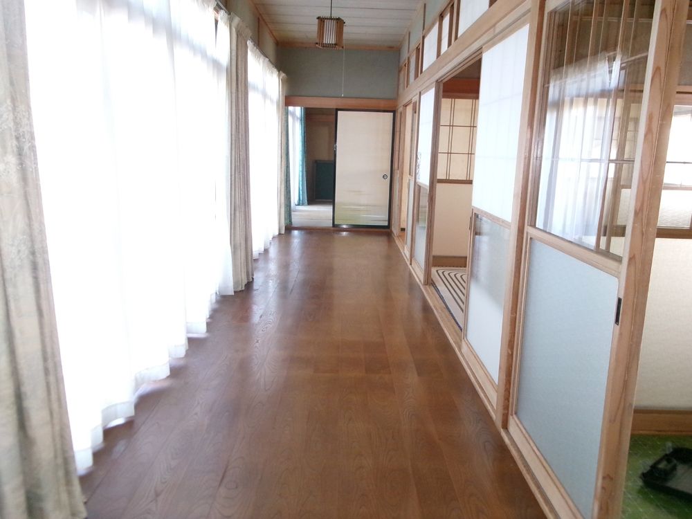 6DK House in Odate, Akita - 183 sqm on 435 sqm Land - Thumbnail 2