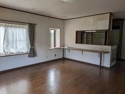 4LDK House with Extra Land for Sale in Higashihiroshima — Image 3, Higashihiroshima, Hiroshima