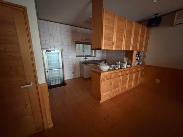 3LDK Wooden House for Sale in Susaki, Kochi Near Oma Station - Thumbnail 2