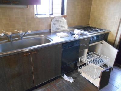 Spacious 4K House for Sale in Ebino City - 218sqm Living Space — Image 2, Ebino, Miyazaki