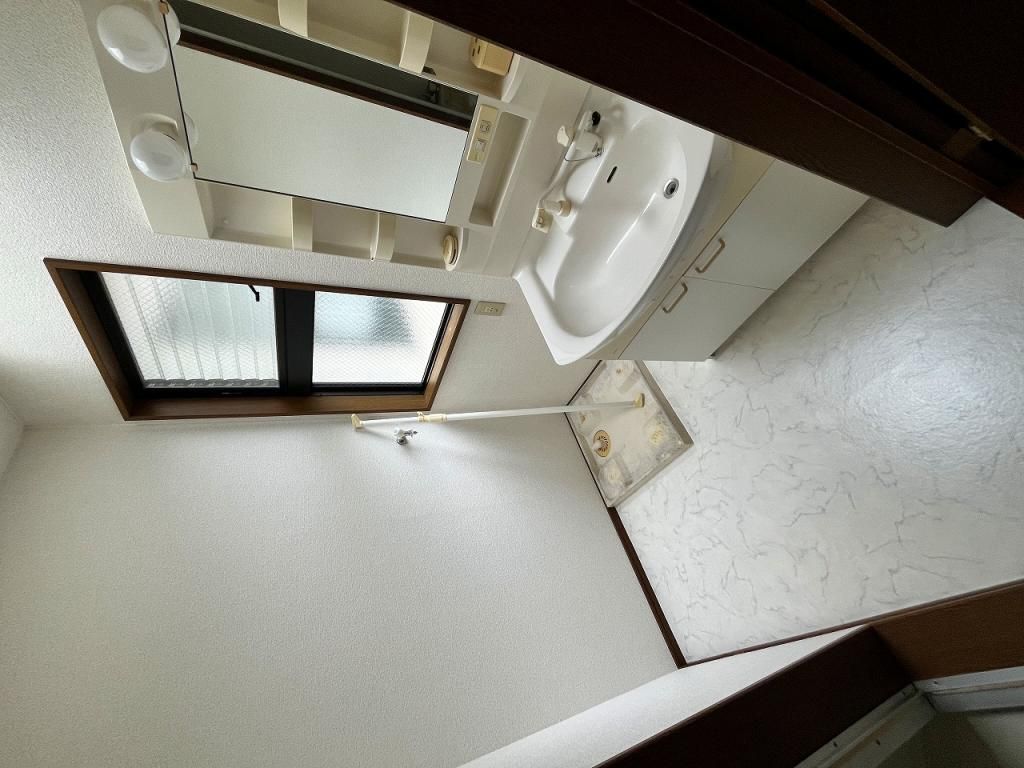1K Apartment for Rent in Hadano, Kanagawa - 39,000 Yen - Thumbnail 4